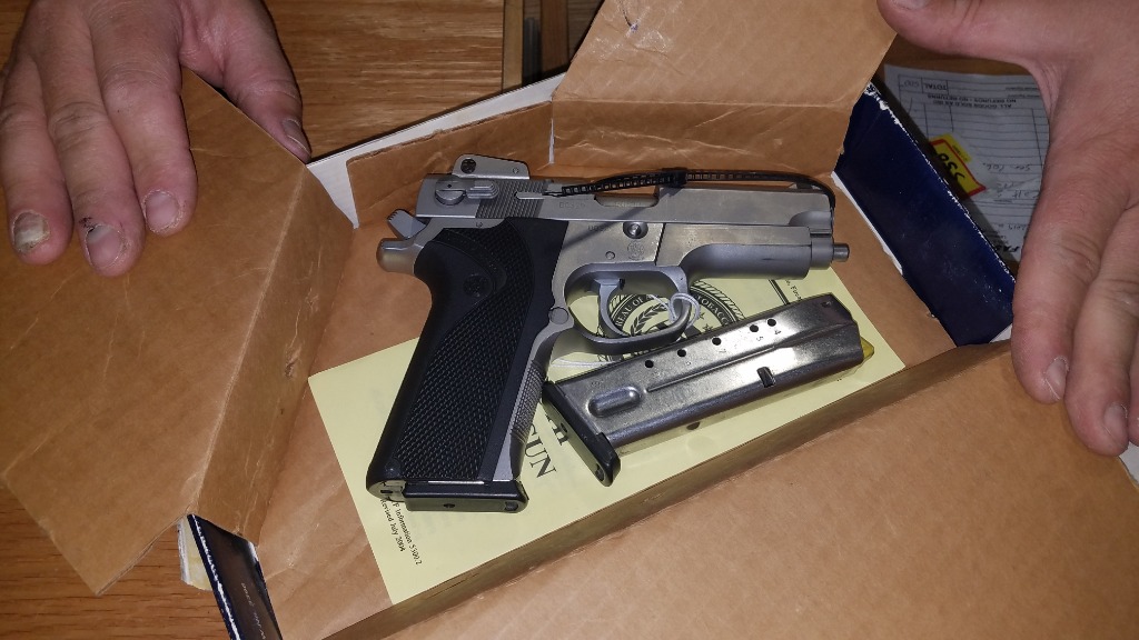 Wes Knodel Gun and Knife Show (May 2021), Wes Knodel Gun ...