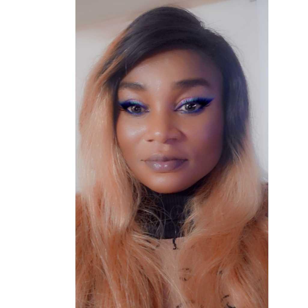 Dr Lois Ekwe
